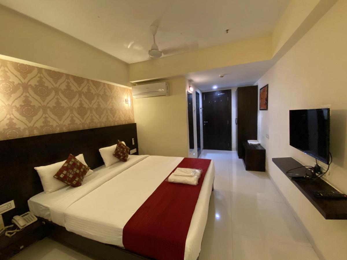 Hotel Singh'S By Wb Inn, Vashi, Navi Mumbai Extérieur photo